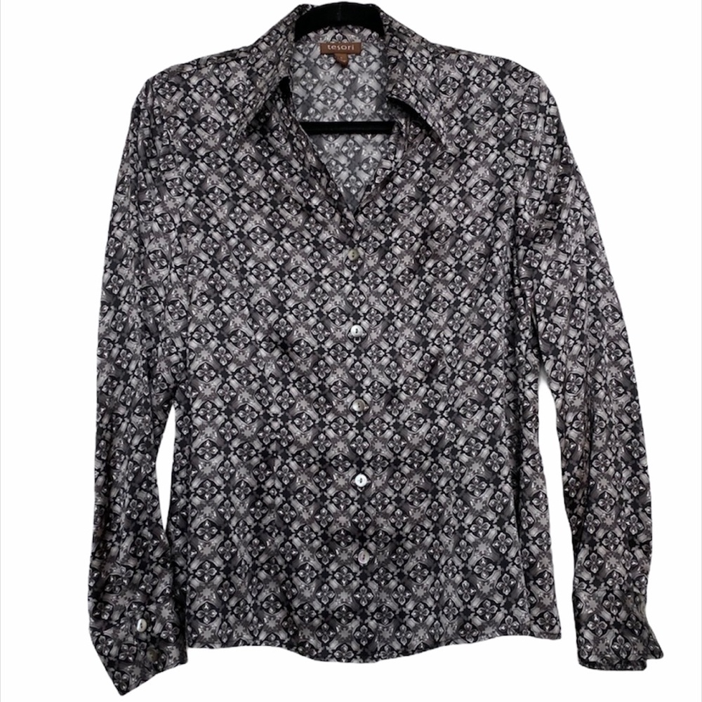 Tesori 100% silk v-neck button down shirt size S
